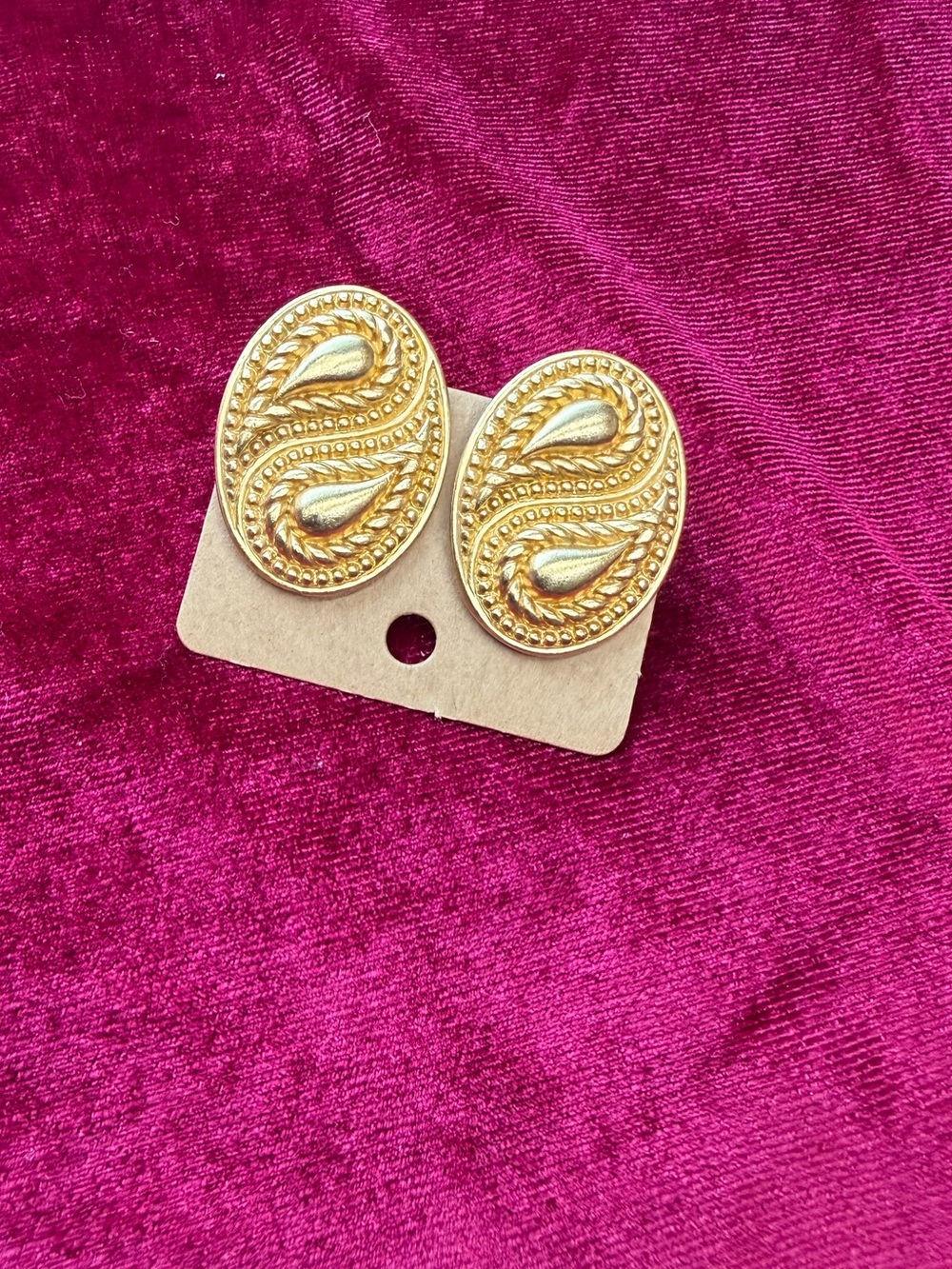 Vintage Monet Gold Tone Earrings